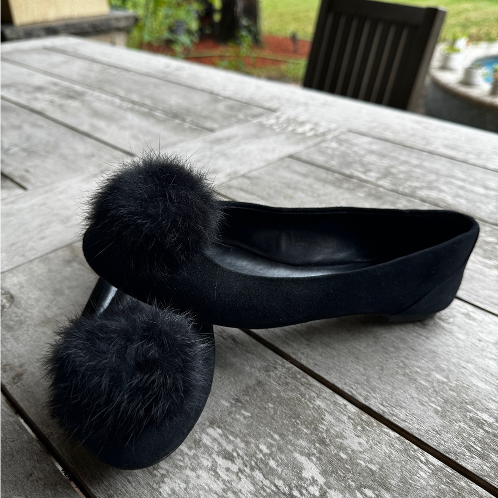 Cute Black Flats With Pom Pom